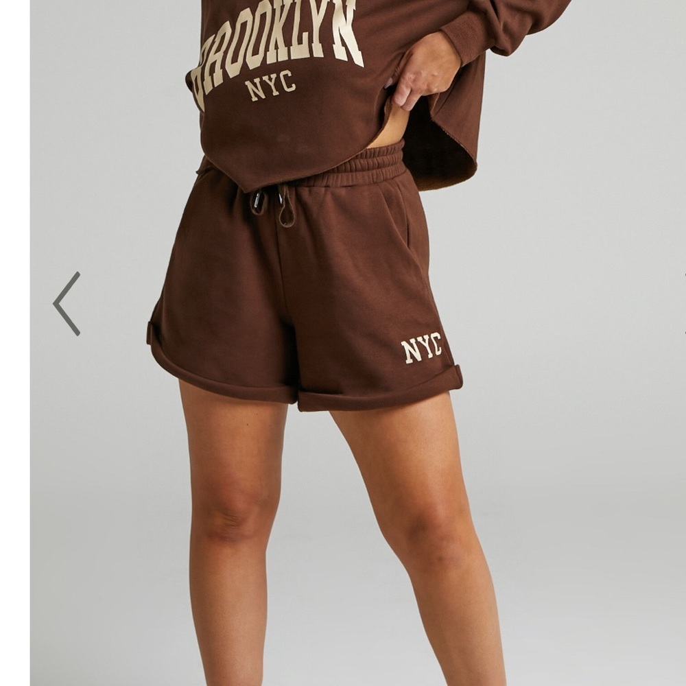 Showpo. SUNDAY SOCIETY CLUB - NYC SWEAT SHORTS IN CHOCOLATE size small - Picture 2 of 7
